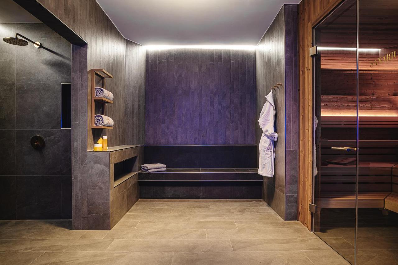 Althoff Grandhotel Schloss Bensberg Bergisch Gladbach Exteriér fotografie The spa at The Standard London