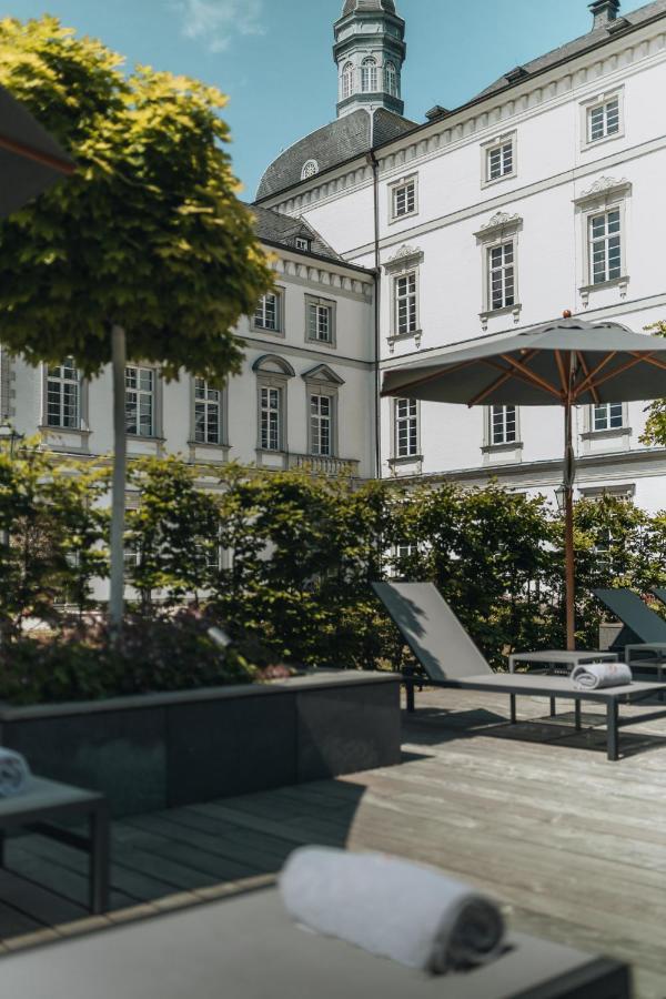 Althoff Grandhotel Schloss Bensberg Bergisch Gladbach Exteriér fotografie The hotel's garden