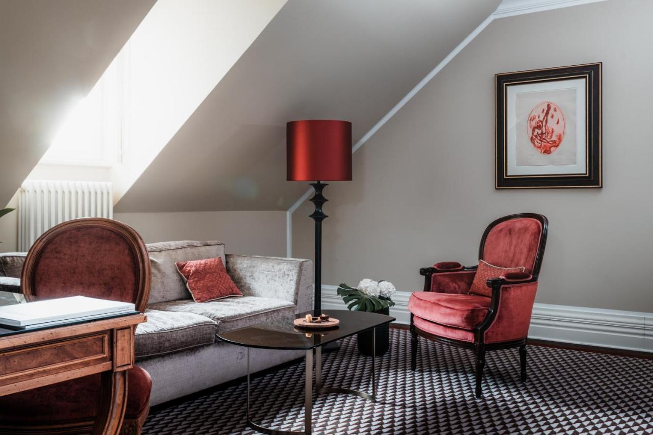 Althoff Grandhotel Schloss Bensberg Bergisch Gladbach Exteriér fotografie A suite at the hotel