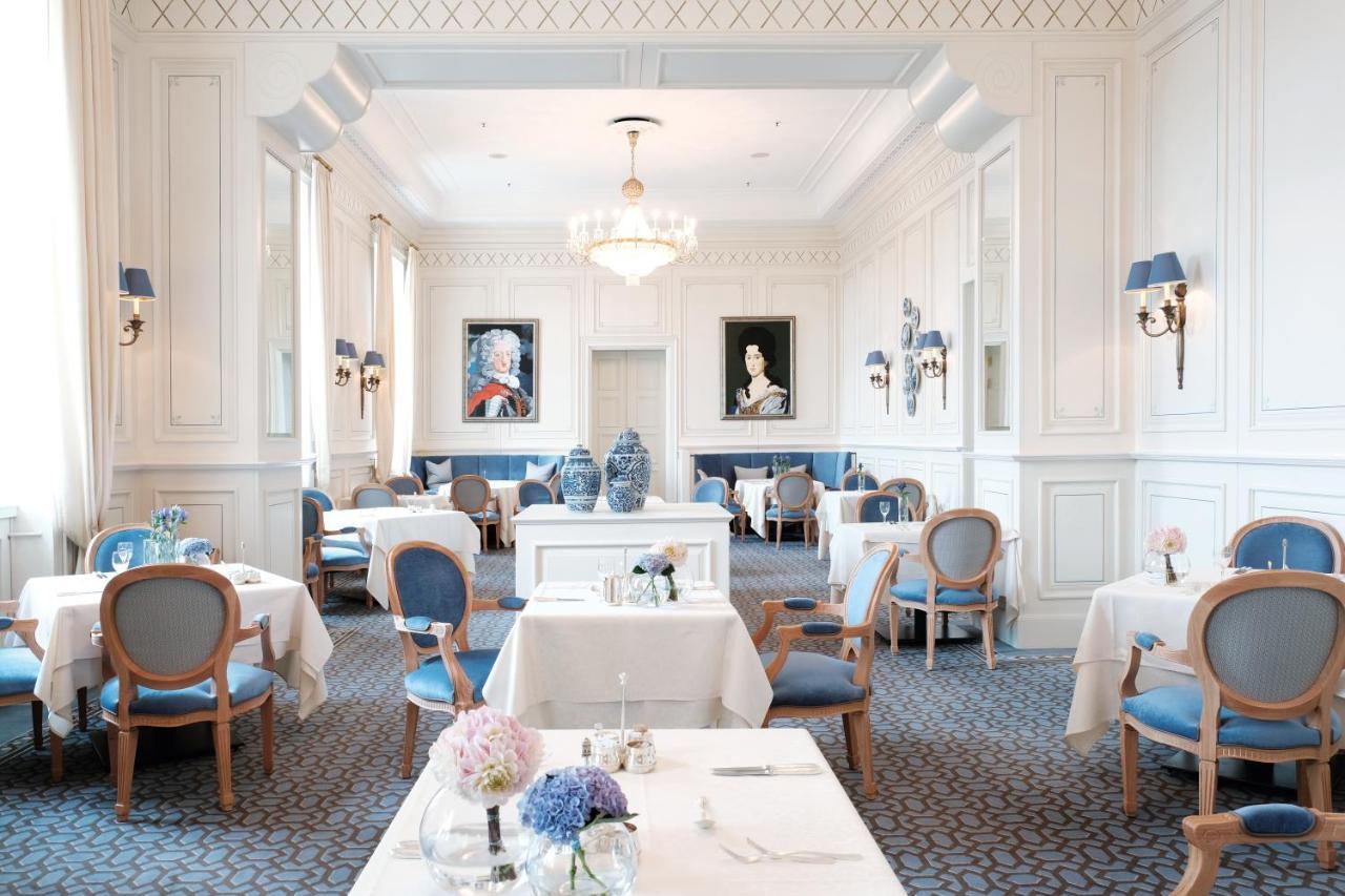 Althoff Grandhotel Schloss Bensberg Bergisch Gladbach Exteriér fotografie The dining room at the Hotel de Chambord