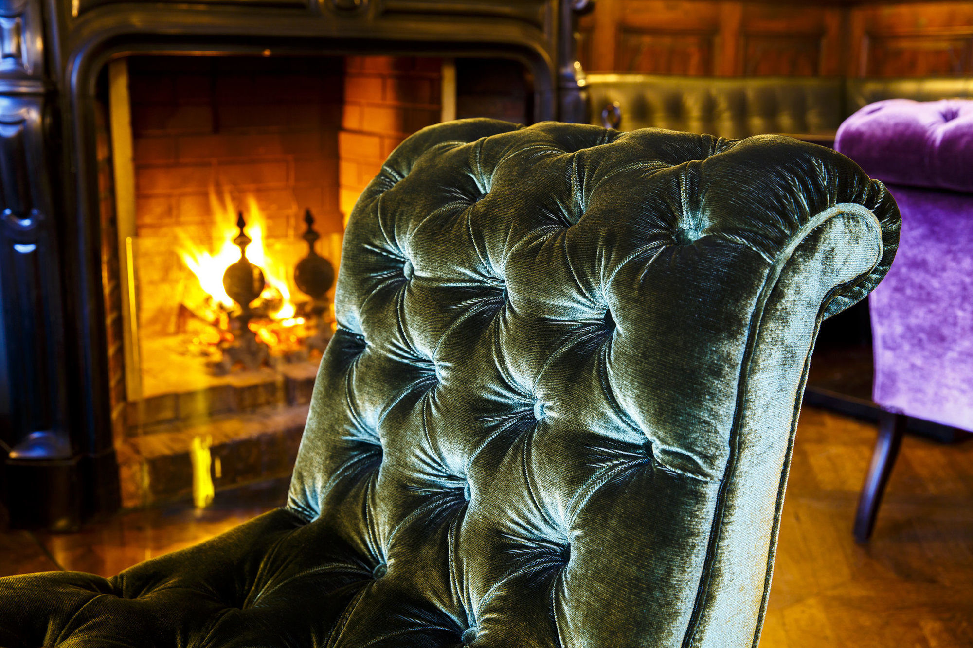 Althoff Grandhotel Schloss Bensberg Bergisch Gladbach Exteriér fotografie A chair upholstered in velvet